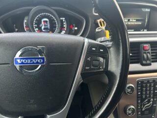 Volvo V40 Cross Country D2 Momentum Kamrem-Bytt/Psens/SoV-Däck/MoK-Värm – bild 17