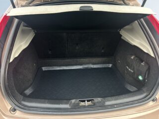 Volvo V40 Cross Country D2 Momentum Kamrem-Bytt/Psens/SoV-Däck/MoK-Värm – bild 12