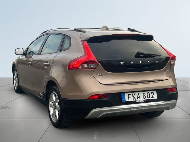 Volvo V40 Cross Country D2 Momentum Kamrem-Bytt/Psens/SoV-Däck/MoK-Värm
