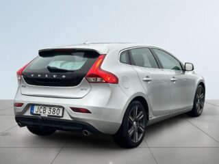 Volvo V40 D4 Momentum KamremBytt/Dragkrok/Psens/SoV-Däck/MoK-Värm – bild 6