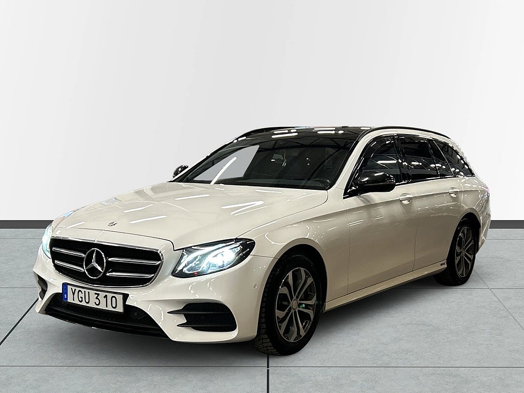 Mercedes-Benz E220 220 T 194hk AMG Sport S&V-hjul/Pano/Drag/Dvärm