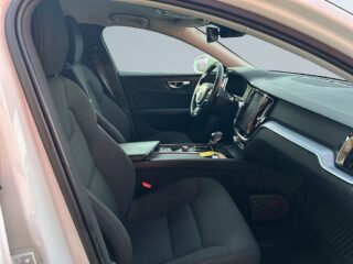 Volvo V60 D3 Momentum SoV-Däck/MoK-Värmare/Rattvärm/Psens – bild 10