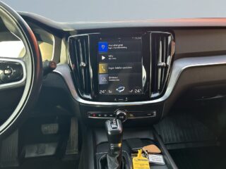 Volvo V60 D3 Momentum SoV-Däck/MoK-Värmare/Rattvärm/Psens – bild 11