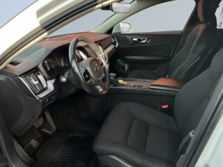 Volvo V60 D3 Momentum SoV-Däck/MoK-Värmare/Rattvärm/Psens – bild 7