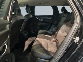 Volvo V90 Cross Country D4 AWD Pro Drag Pvärm Mvärm GPS Kamera GPS SoV – bild 13