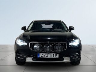Volvo V90 Cross Country D4 AWD Pro Drag Pvärm Mvärm GPS Kamera GPS SoV – bild 2