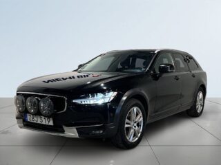 Volvo V90 Cross Country D4 AWD Pro Drag Pvärm Mvärm GPS Kamera GPS SoV – bild 16