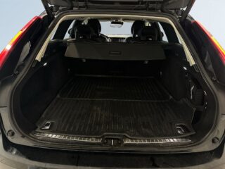 Volvo V90 Cross Country D4 AWD Pro Drag Pvärm Mvärm GPS Kamera GPS SoV – bild 12