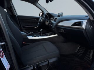 BMW 118d xDrive 5-dörrars Drag/SoV-Däck/MoK/Psens – bild 10