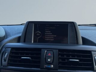 BMW 118d xDrive 5-dörrars Drag/SoV-Däck/MoK/Psens – bild 15