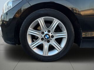 BMW 118d xDrive 5-dörrars Drag/SoV-Däck/MoK/Psens – bild 14