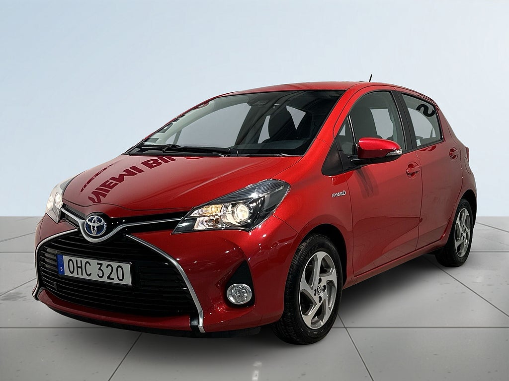 Toyota Yaris Hybrid e-CVT Active Mvärm Kamera Farthållare S/V-hjul