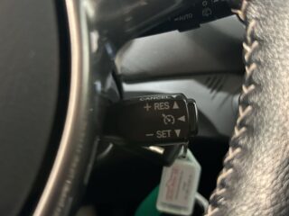 Toyota Yaris Hybrid e-CVT Active Mvärm Kamera Farthållare S/V-hjul – bild 19