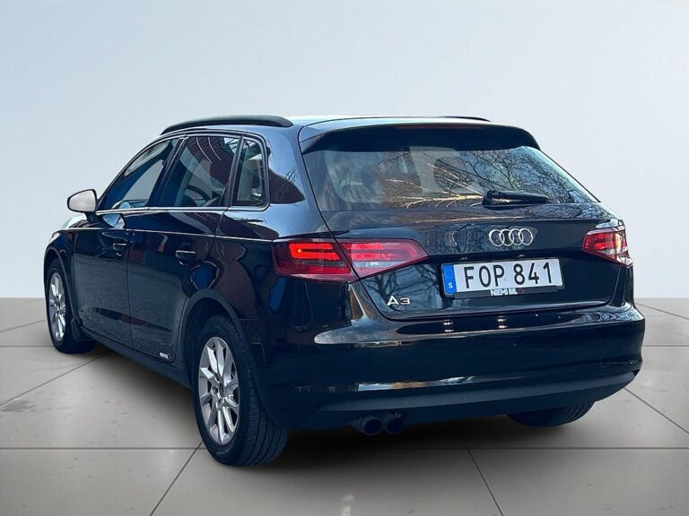 Audi A3 Attraction Nybes/LågSkatt/Kamkedja/MoK-Värm/SoV-Däck