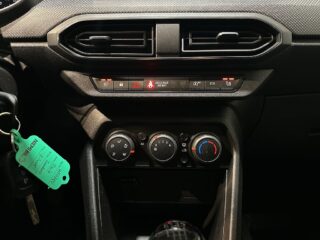 Dacia Sandero 1.0 TCe Kamkedja Motorvärmare Dragkrok Farthållare SoV – bild 16
