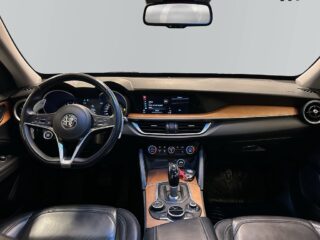 Alfa Romeo Stelvio 2.0 Turbo 16V Q4 Super SoV/Drag/MoK/Kamera/Skinn/Navi – bild 8