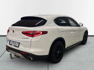Alfa Romeo Stelvio 2.0 Turbo 16V Q4 Super SoV/Drag/MoK/Kamera/Skinn/Navi – bild 6