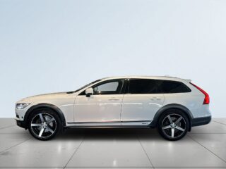 Volvo V90 Cross Country D5 AWD Aut Momentum Kamera/Dvärm/SoV/Extraljus/MoK – bild 4