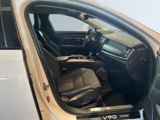 Volvo V90 Cross Country D5 AWD Aut Momentum Kamera/Dvärm/SoV/Extraljus/MoK – bild 10