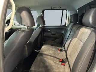 Volkswagen Amarok DoubleCab 2.0 BiTDI AWD Highline Drag Kamera Värmare – bild 13