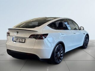 Tesla Model Y Performance S&V/Drag/Pano/Värmepump/Ljusramp/Elstolar – bild 6