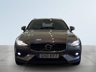 Volvo V60 Cross Country D4 AWD Momentum S&V-hjul/Kamera/Carplay/Skinn/Dvärm – bild 2