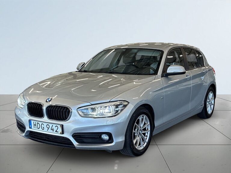BMW 116d d Sport line S&V-hjul/Skinn/M sport ratt/Psens/Dragkrok