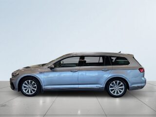 Volkswagen Passat Sportscombi GTE 1.4 TSIACTOPF GTE S&V/Drag/Pvärm/Adfart – bild 4