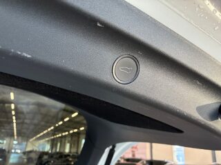 Tesla Model Y Performance S&V/Drag/Pano/Värmepump/Backkamera/MOMS – bild 18