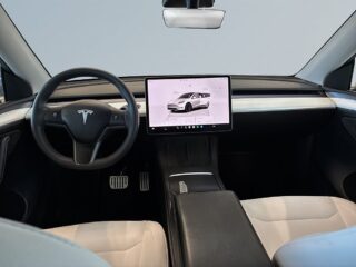 Tesla Model Y Performance S&V/Drag/Pano/Värmepump/Backkamera/MOMS – bild 8