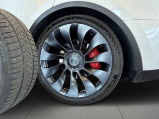 Tesla Model Y Performance S&V/Drag/Pano/Värmepump/Backkamera/MOMS – bild 14