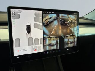 Tesla Model Y Performance S&V/Drag/Pano/Värmepump/Backkamera/MOMS – bild 11