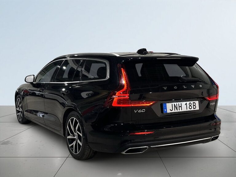 Volvo V60 T8 Twin Engine AWD Inscription Pano Kamera Drag VoC SoV