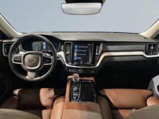 Volvo V60 T8 Twin Engine AWD Inscription Pano Kamera Drag VoC SoV – bild 8