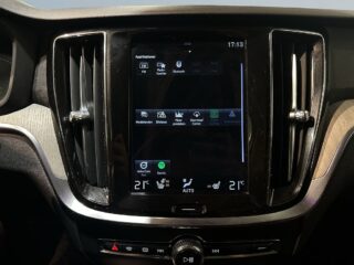 Volvo V60 T8 Twin Engine AWD Inscription Pano Kamera Drag VoC SoV – bild 15