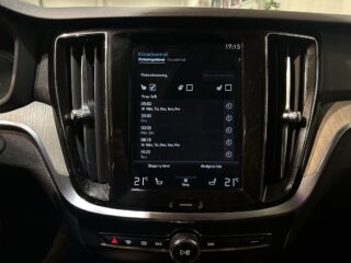 Volvo V60 T8 Twin Engine AWD Inscription Pano Kamera Drag VoC SoV – bild 20