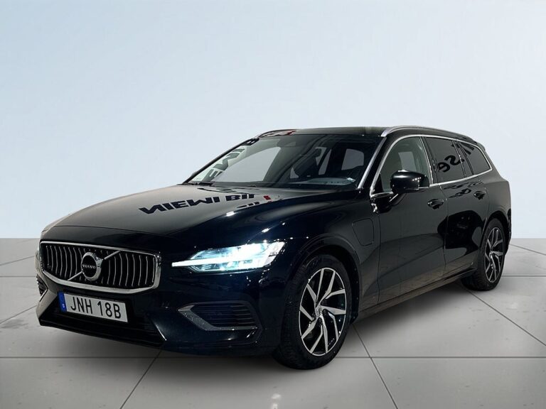 Volvo V60 T8 Twin Engine AWD Inscription Pano Kamera Drag VoC SoV