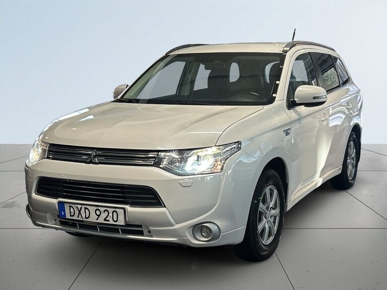 Mitsubishi Outlander PHEV CVT Business Drag/Kamera/Navi/SoV/Psens