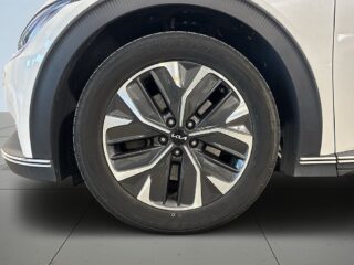 Kia EV6 77.4kWh Drag 360 Värmare Cockpit Skinn 1 ägare MOMS S&V – bild 14