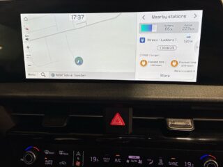 Kia EV6 77.4kWh Drag 360 Värmare Cockpit Skinn 1 ägare MOMS S&V – bild 17