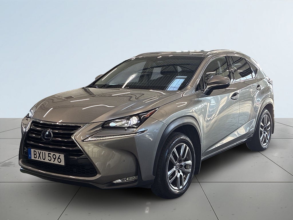 Lexus NX 300h AWD 2.5 AWD E-CVT Executive S&V/Drag/M&K-värm/BT
