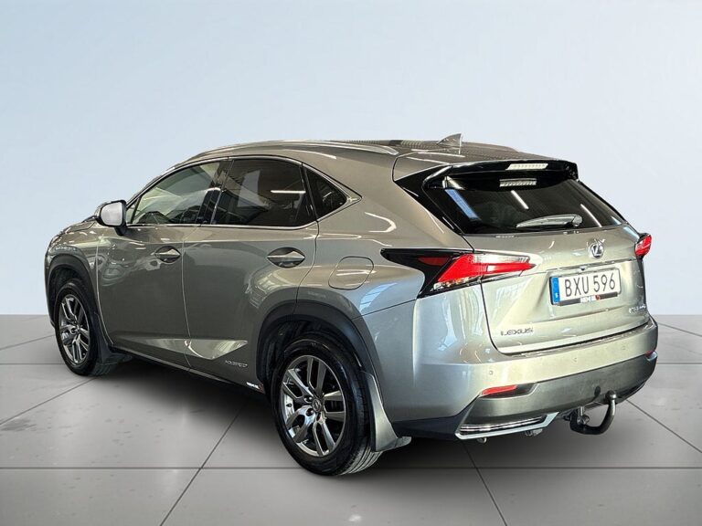 Lexus NX 300h AWD 2.5 AWD E-CVT Executive S&V/Drag/M&K-värm/BT