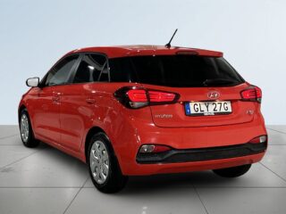 Hyundai i20 1.2 Comfort Premium Mvärm Kamkedja S/V-hjul – bild 5