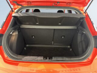 Hyundai i20 1.2 Comfort Premium Mvärm Kamkedja S/V-hjul – bild 12