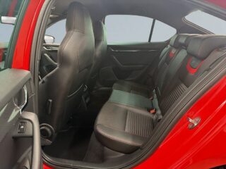 Skoda Octavia RS RS 2.0 TSI RS S&V/M&Kvärm/Psens/Canton/Lane assist/Navi – bild 13