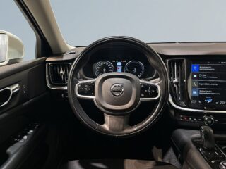 Volvo V60 T6 Twin Engine AWD Momentum Drag Pvärm Kamera SoV – bild 9