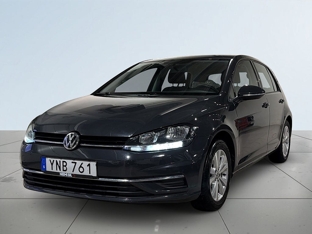 Volkswagen Golf I 5-dörrar 1.0 TSI Base Dragkrok Kamera CarPlay S/V-hjul