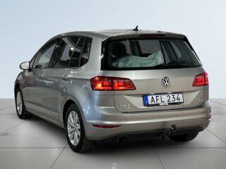 Volkswagen Golf Sportsvan 1.2 TSI BMT Base 1-Ägare Dragkrok Motorvärmare S/V-hjul – bild 5