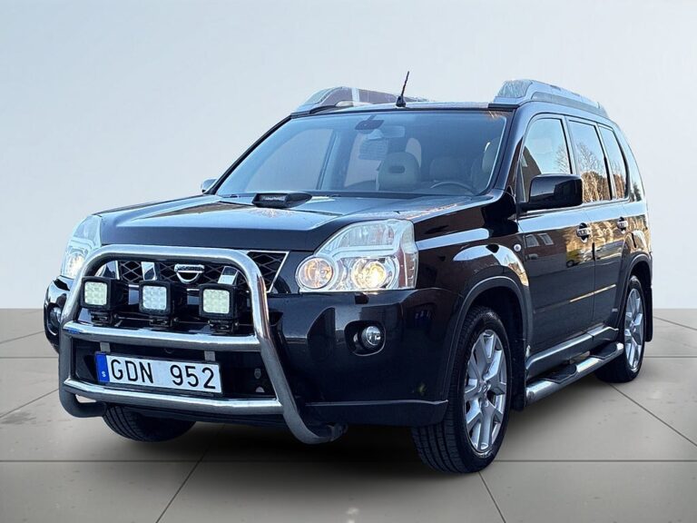 Nissan X-Trail 4x4 BOSE/SoV-Däck/Drag/Elstol/Kamera/Psens/Panorama/