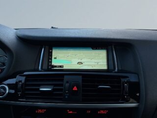 BMW X4 xDrive Dragkrok/SoV-Däck/Rattvärme/Navigation/Psensorer – bild 15